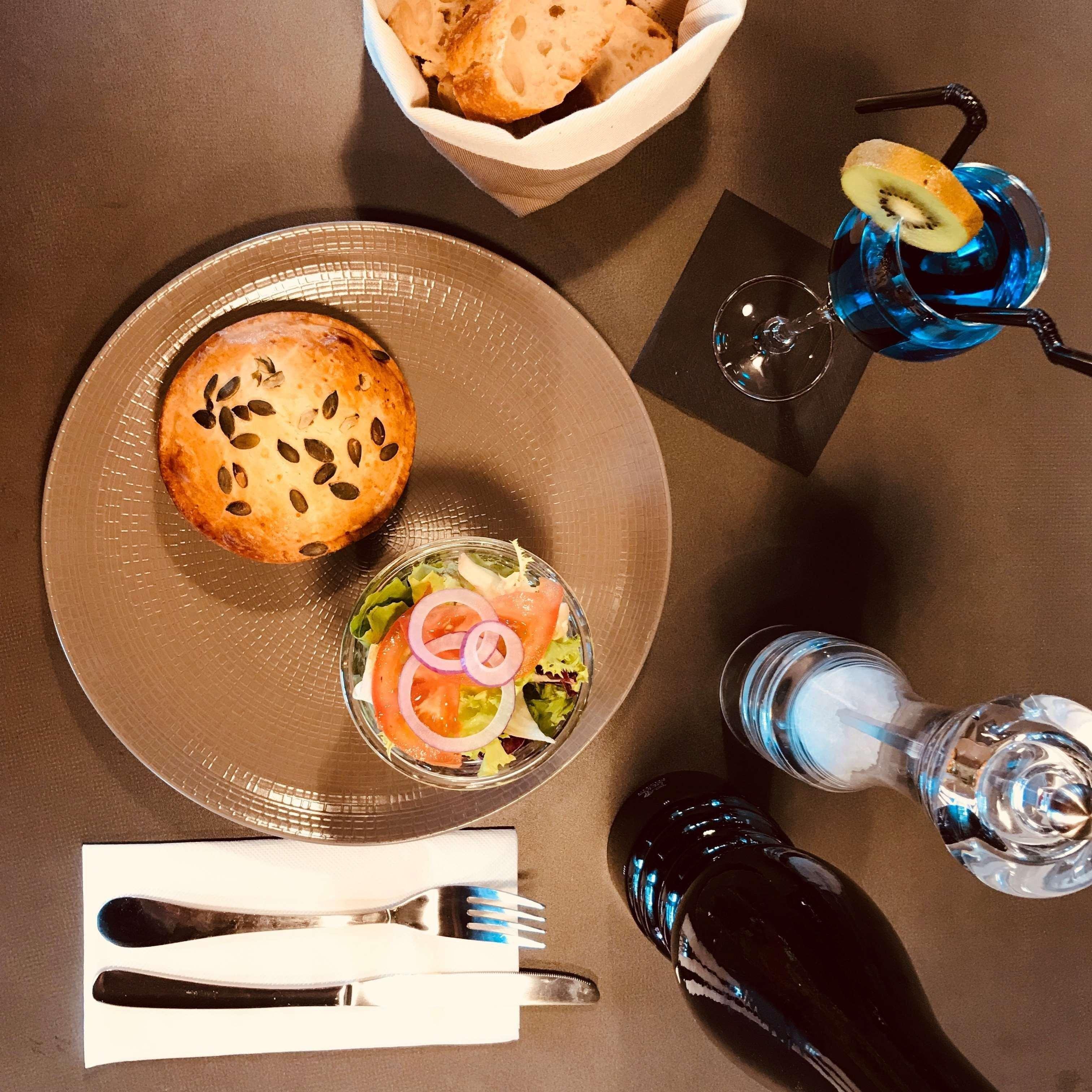 奥利朗吉斯钟楼酒店 沙威利拉维 外观 照片